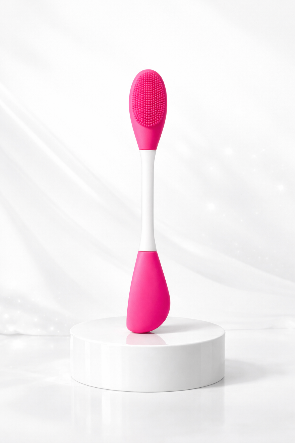 Applicateur en silicone avec brosse intégrée